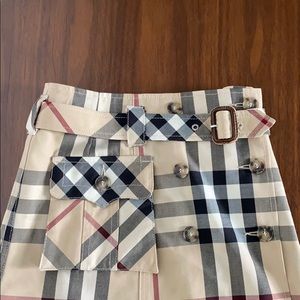 Burberry skirt kids size 4